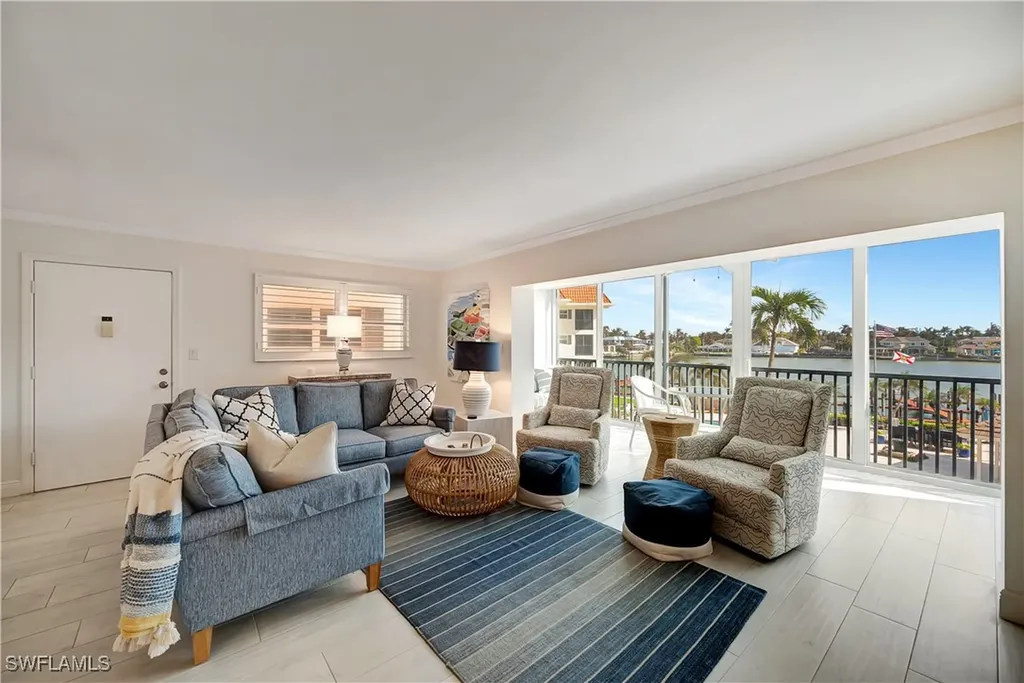 222 Harbour Drive Naples FL 34103