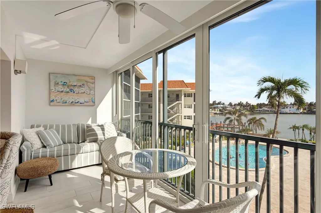 222 Harbour Drive Naples FL 34103