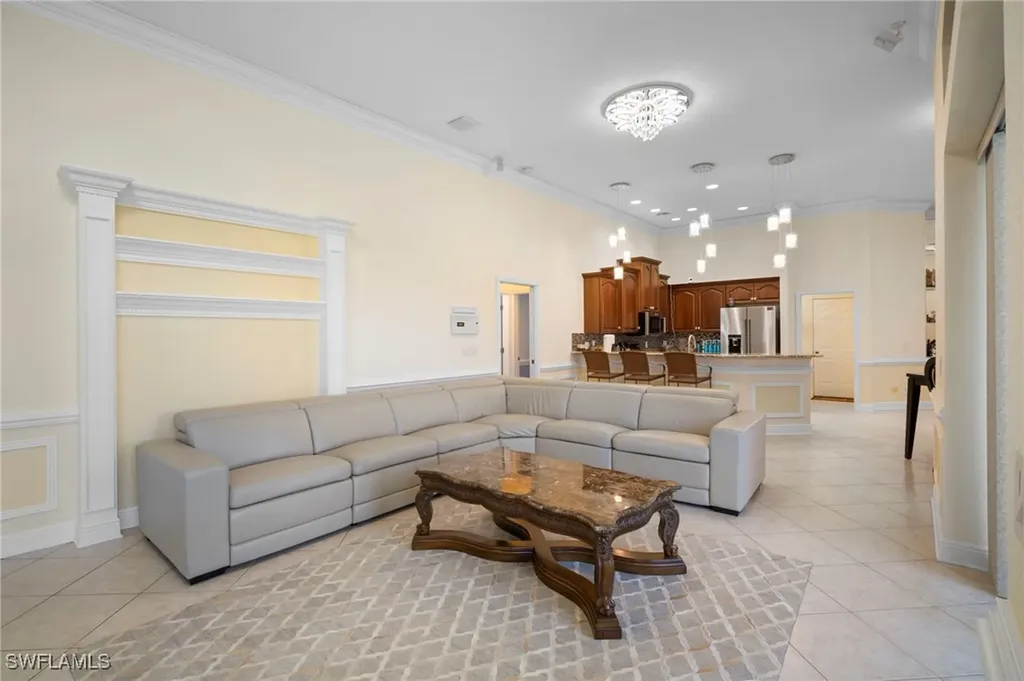 5024 SW 8th Place Cape Coral FL 33914