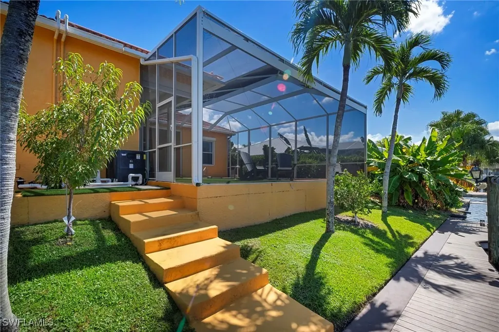 5024 SW 8th Place Cape Coral FL 33914