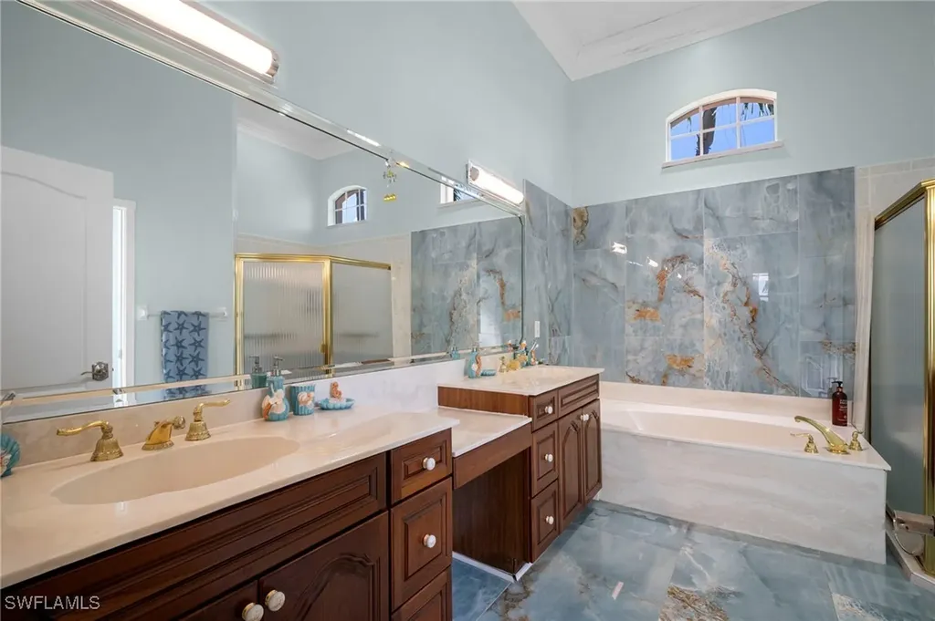 5024 SW 8th Place Cape Coral FL 33914