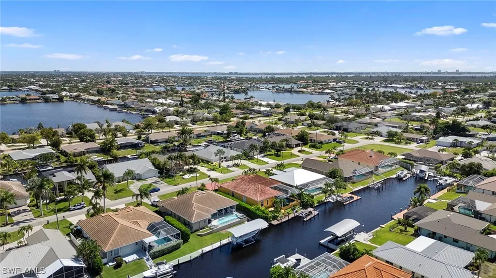 5024 SW 8th Place Cape Coral FL 33914