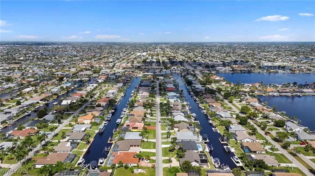 5024 SW 8th Place Cape Coral FL 33914