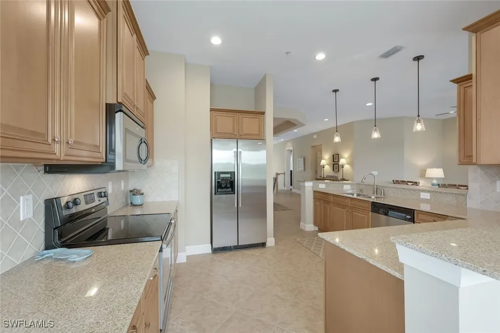 9221 Quartz Lane Naples FL 34120