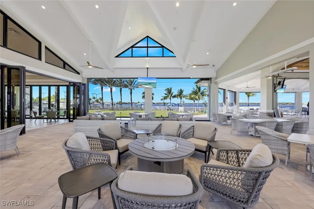 9221 Quartz Lane Naples FL 34120