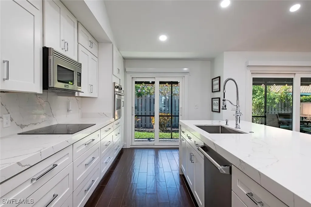 748 Reef Point Circle Naples FL 34108