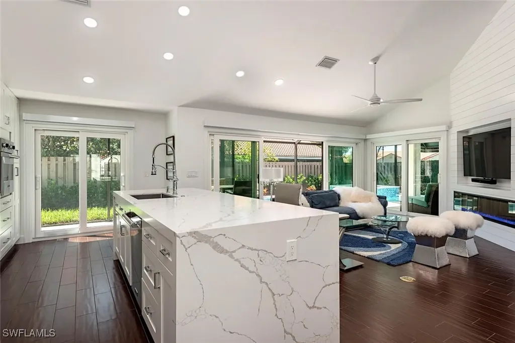 748 Reef Point Circle Naples FL 34108