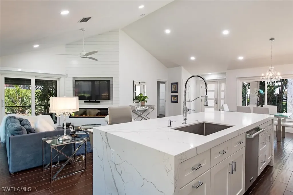 748 Reef Point Circle Naples FL 34108