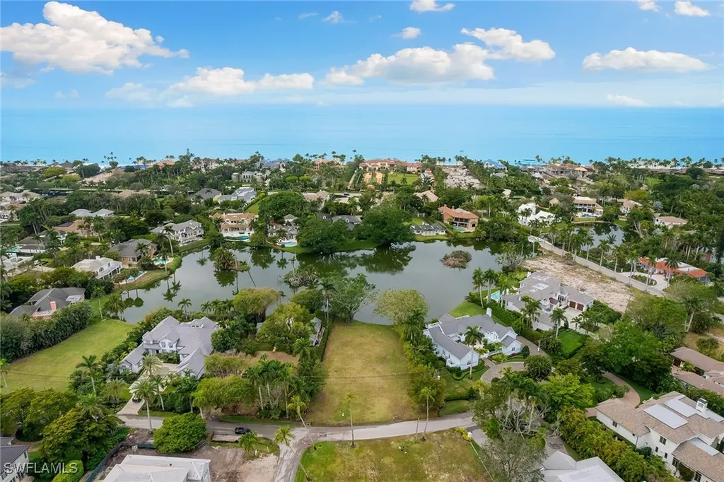 2550 Lantern Lane Naples FL 34102