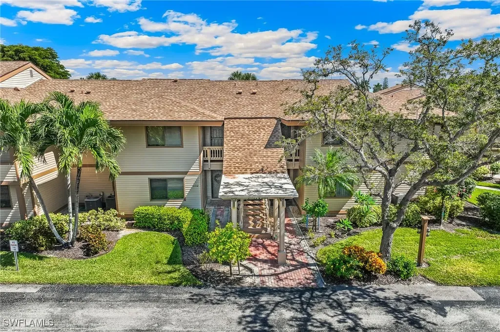 64 4th Street Bonita Springs FL 34134