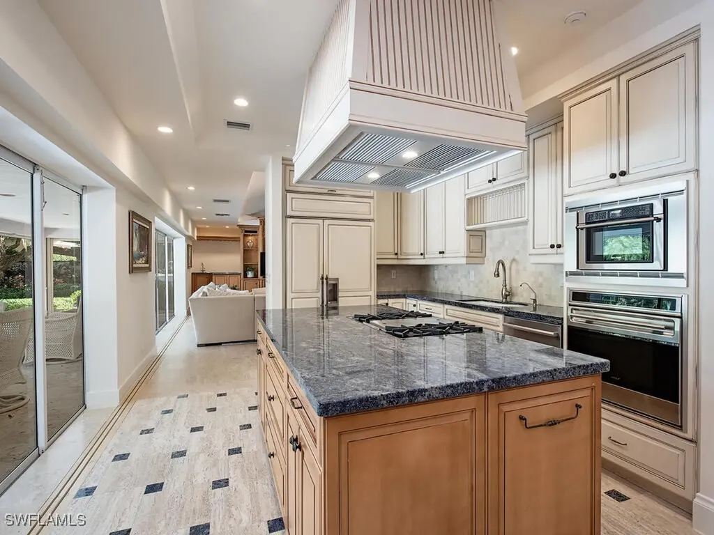 Naples FL 34102