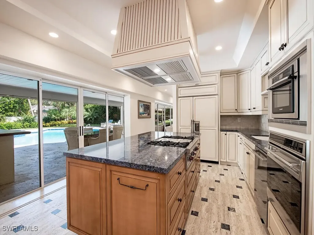 Naples FL 34102