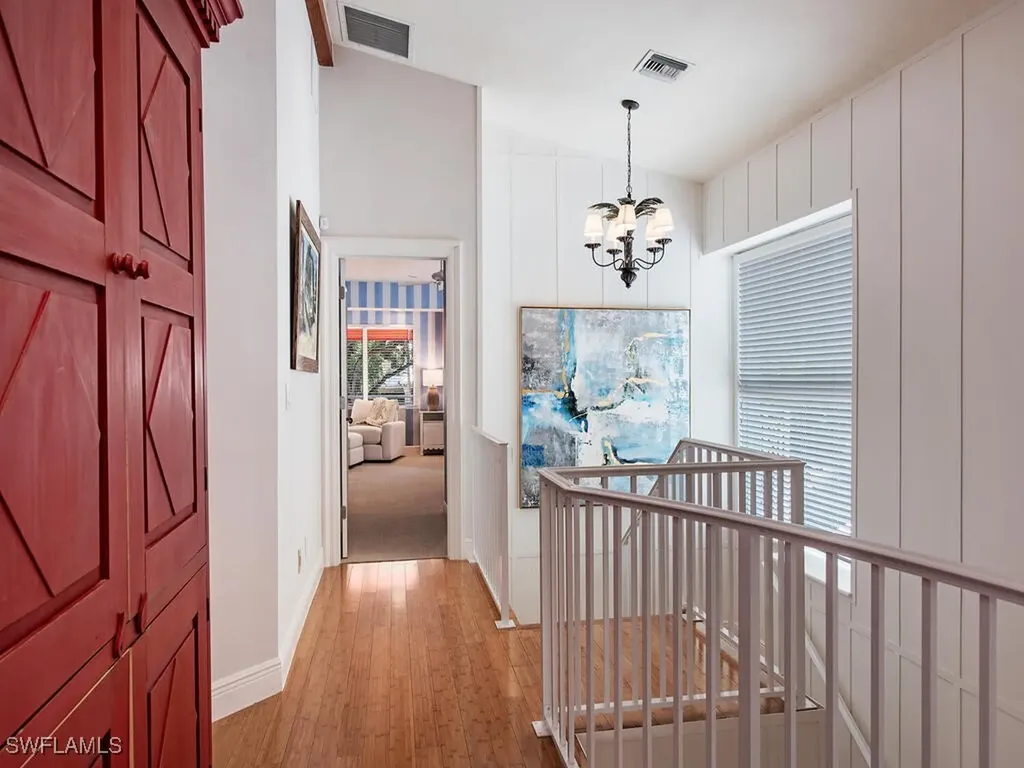 195 2nd Avenue N Naples FL 34102