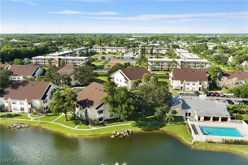 2008 Rookery Bay Drive Naples FL 34114