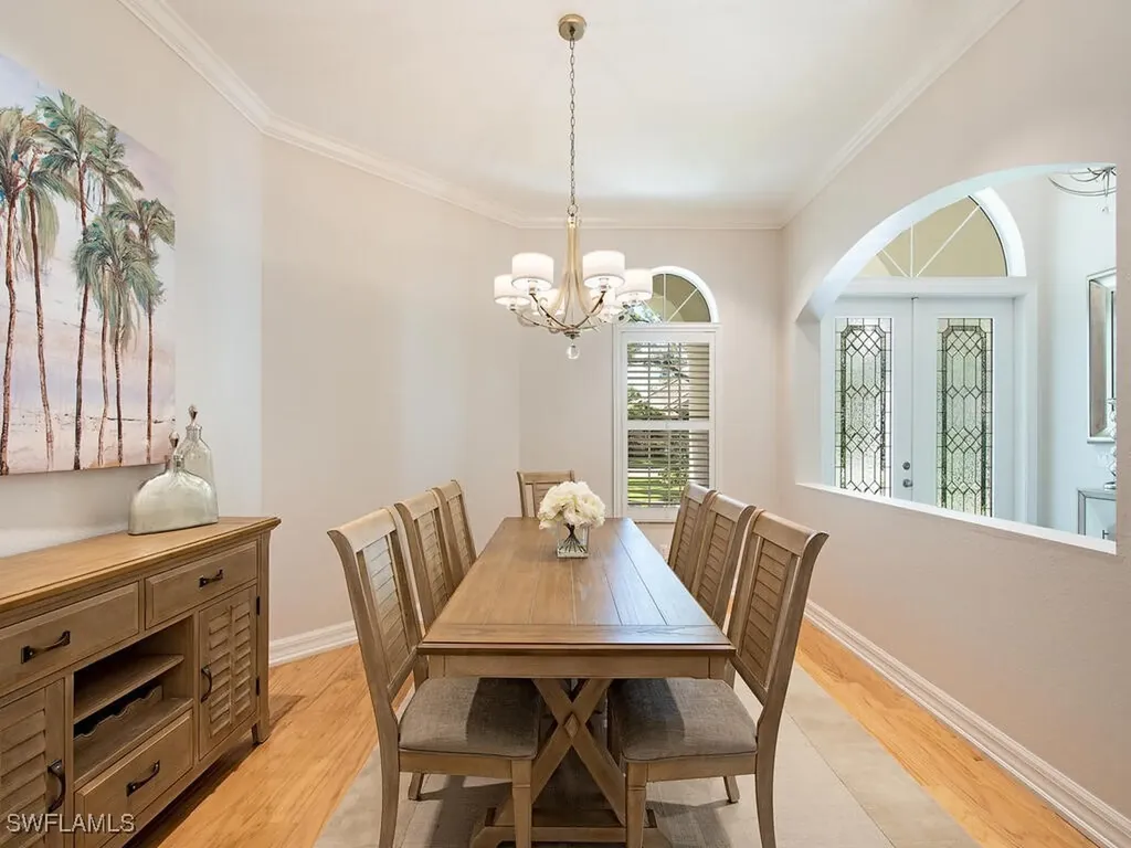 431 1st Avenue N Naples FL 34102