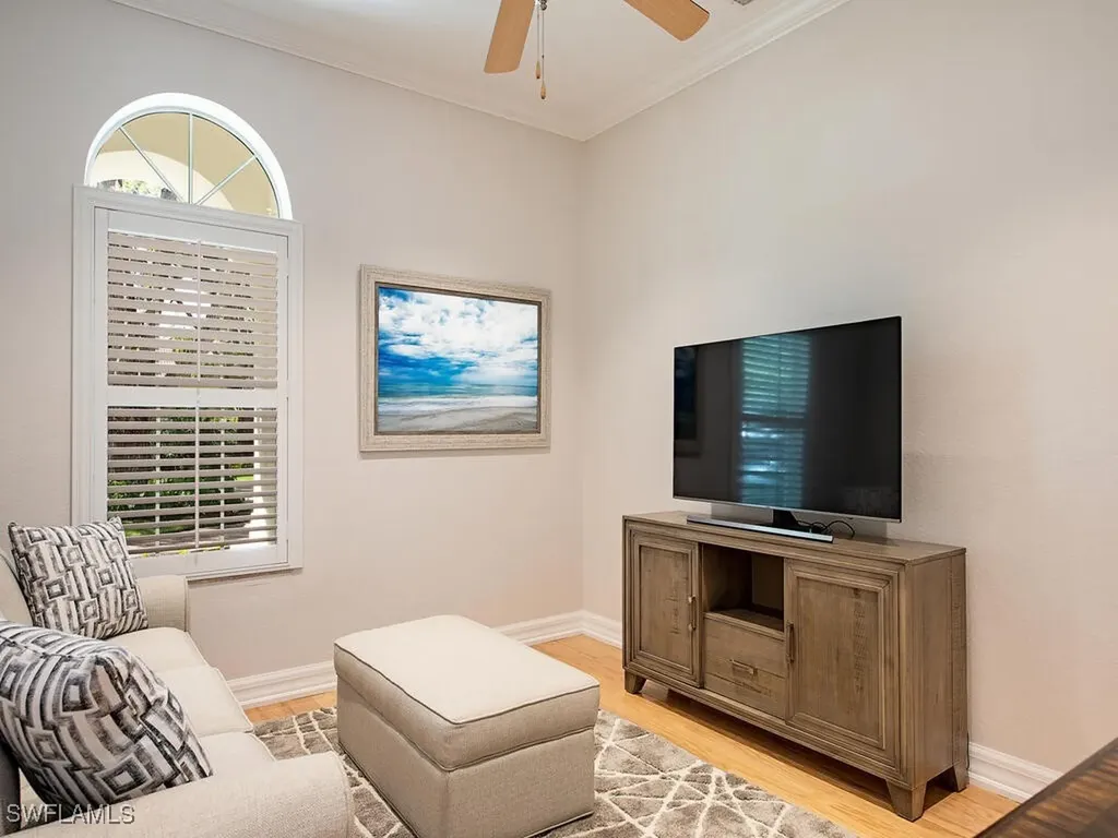 431 1st Avenue N Naples FL 34102