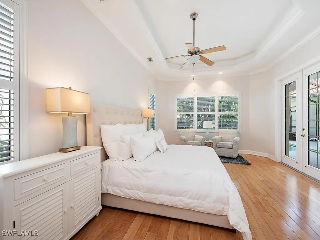 431 1st Avenue N Naples FL 34102