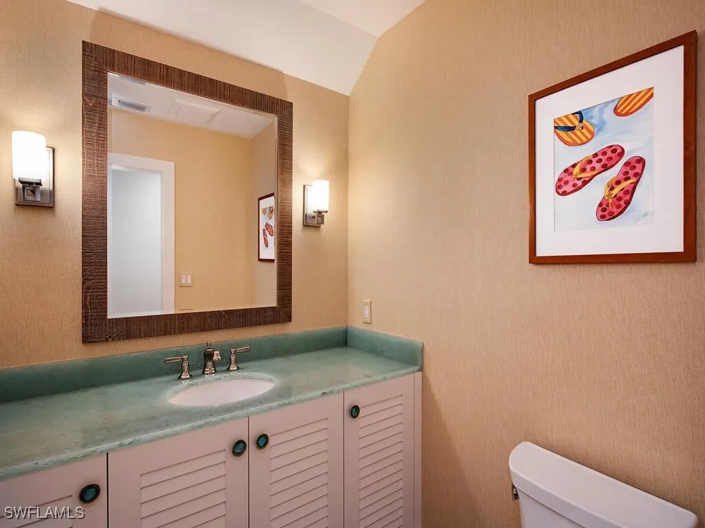 354 1st Avenue N Naples FL 34102