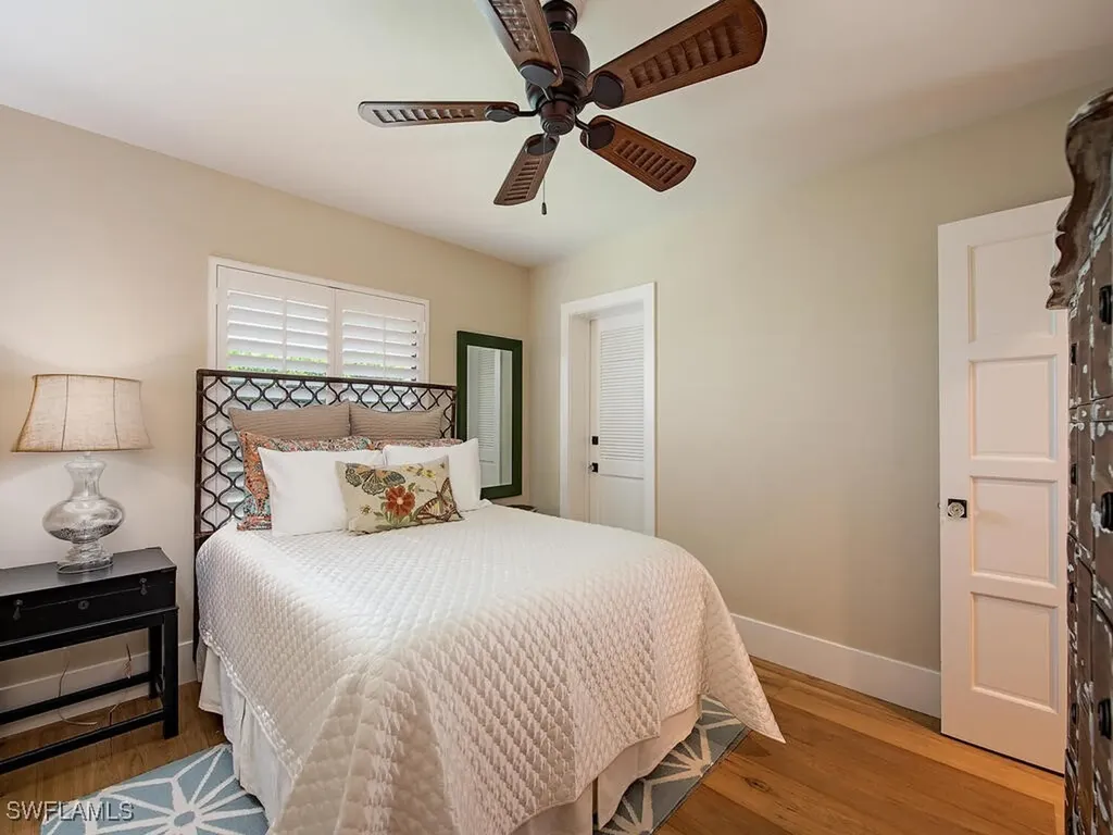 354 1st Avenue N Naples FL 34102