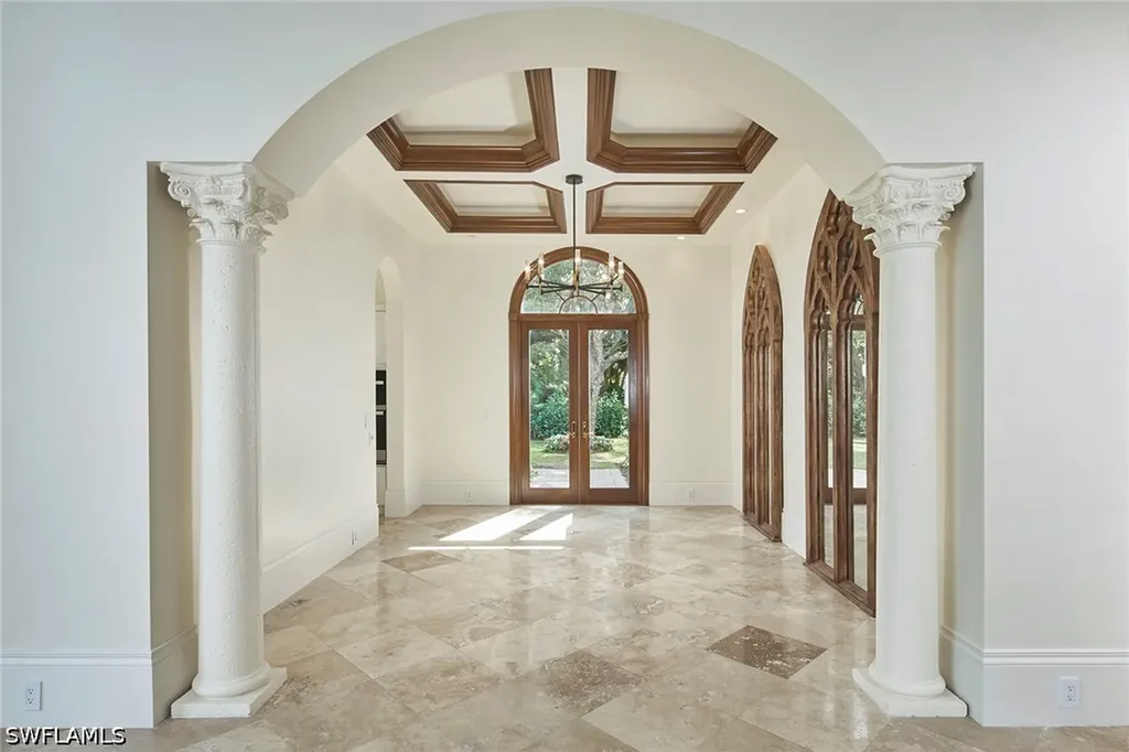 1609 Chinaberry Way Naples FL 34105