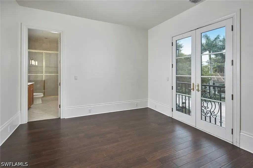 1609 Chinaberry Way Naples FL 34105