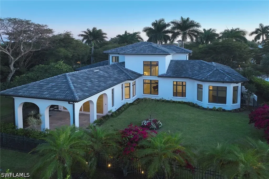 1609 Chinaberry Way Naples FL 34105