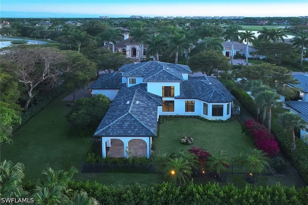 1609 Chinaberry Way Naples FL 34105