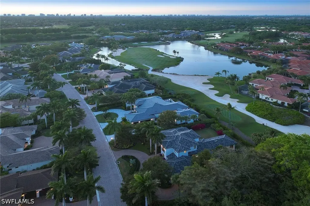 1609 Chinaberry Way Naples FL 34105