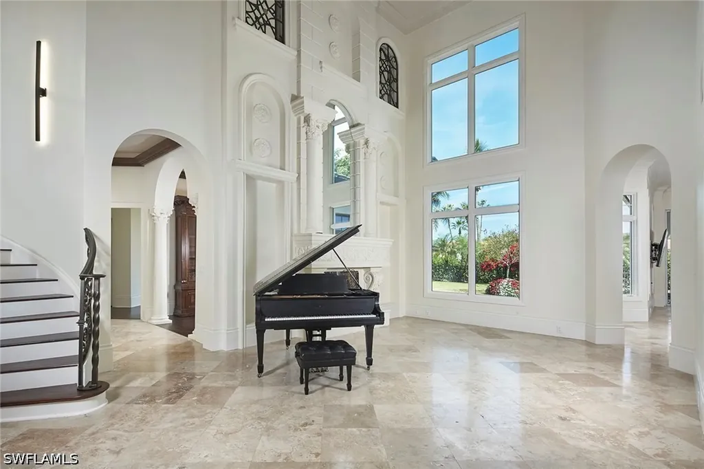 1609 Chinaberry Way Naples FL 34105