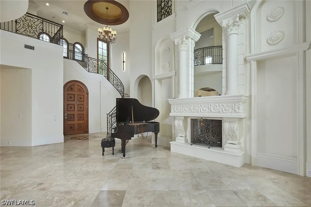 1609 Chinaberry Way Naples FL 34105