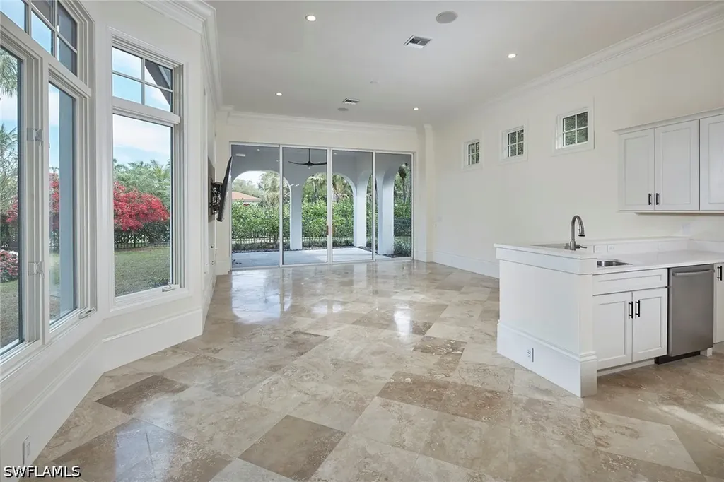 1609 Chinaberry Way Naples FL 34105
