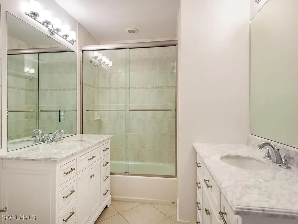 206 1st Avenue N Naples FL 34102