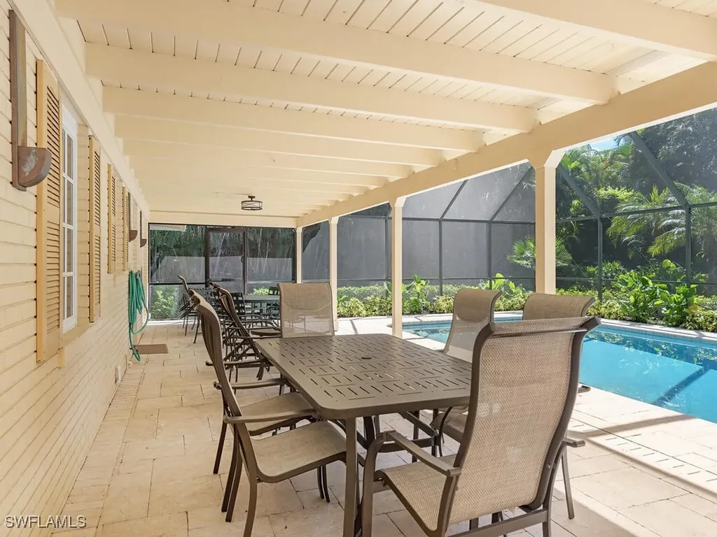 206 1st Avenue N Naples FL 34102