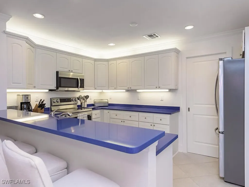206 1st Avenue N Naples FL 34102
