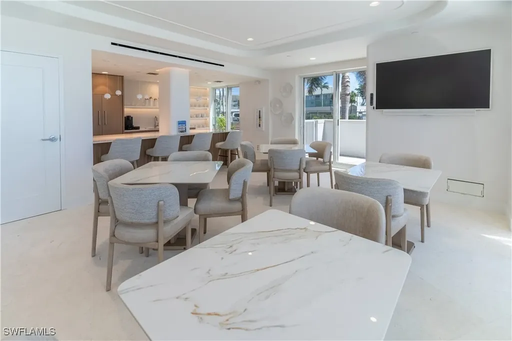 10701 Gulf Shore Drive Naples FL 34108