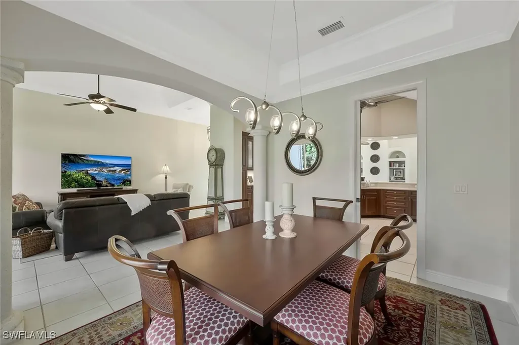 5058 Kensington High Street Naples FL 34105