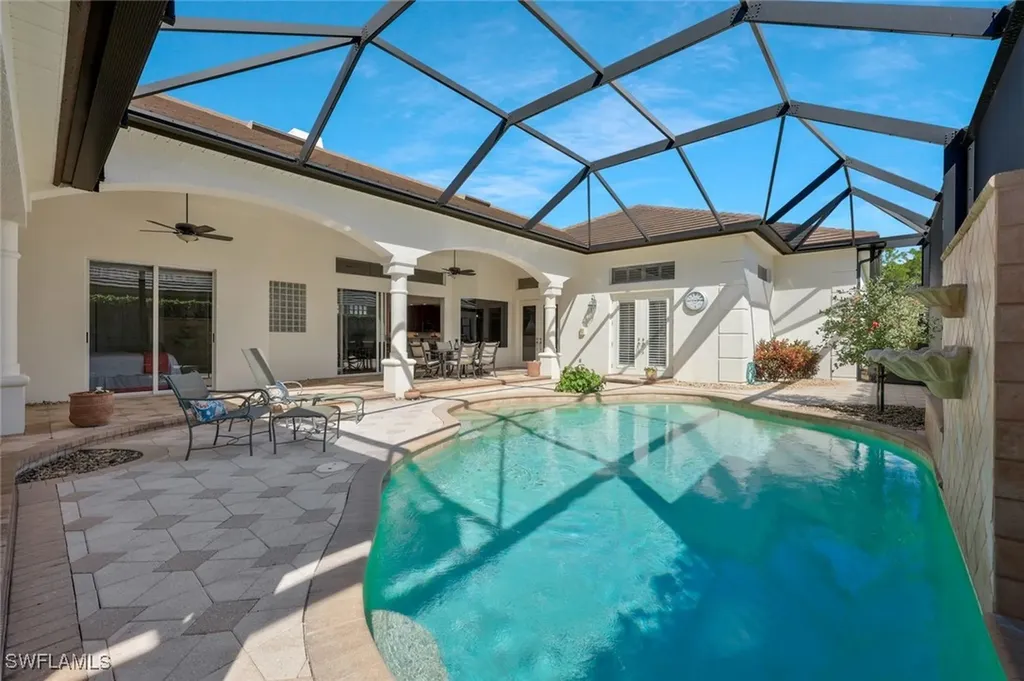 5058 Kensington High Street Naples FL 34105