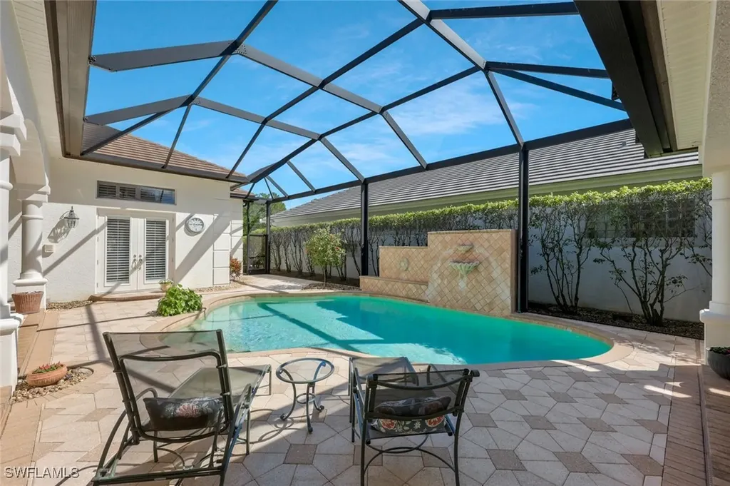 5058 Kensington High Street Naples FL 34105