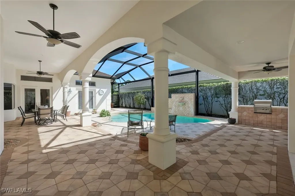 5058 Kensington High Street Naples FL 34105