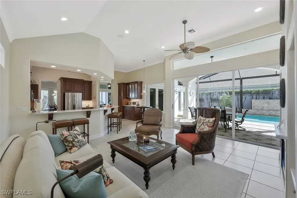 5058 Kensington High Street Naples FL 34105