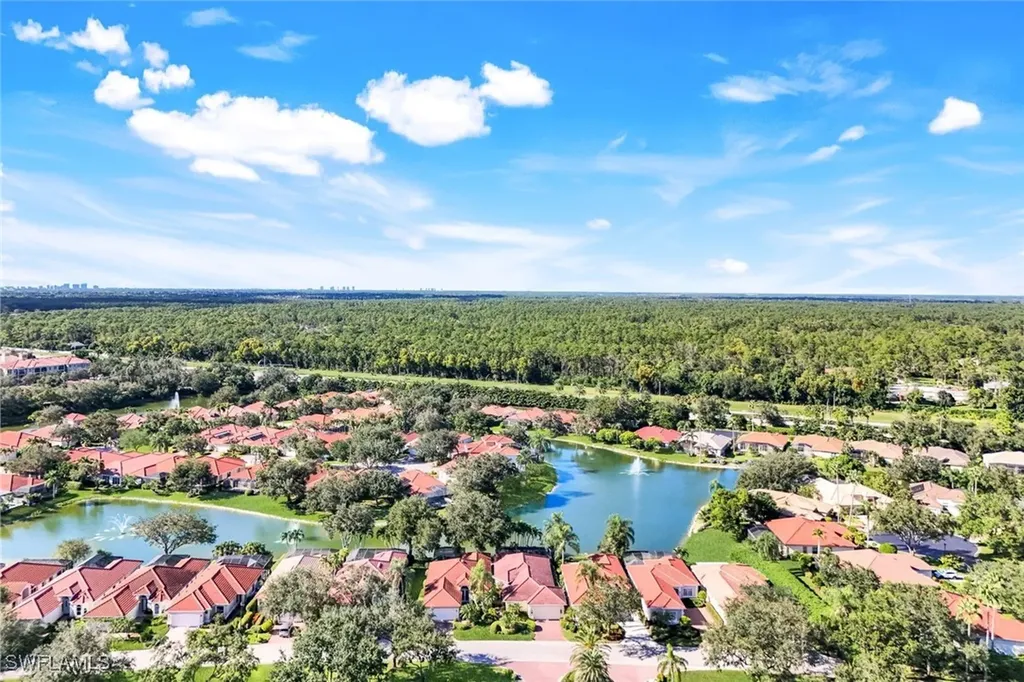915 Fountain Run Naples FL 34119