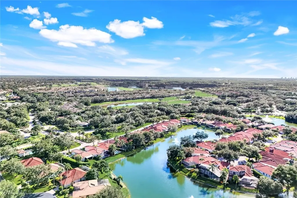 915 Fountain Run Naples FL 34119