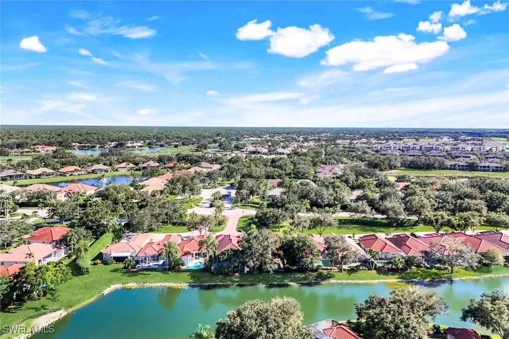 915 Fountain Run Naples FL 34119