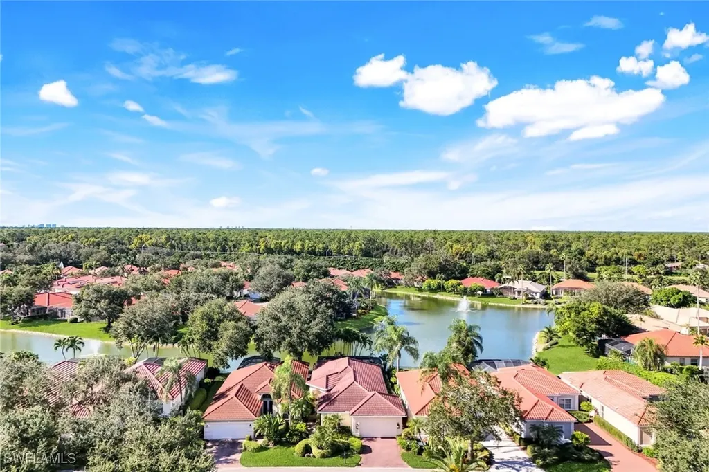 915 Fountain Run Naples FL 34119