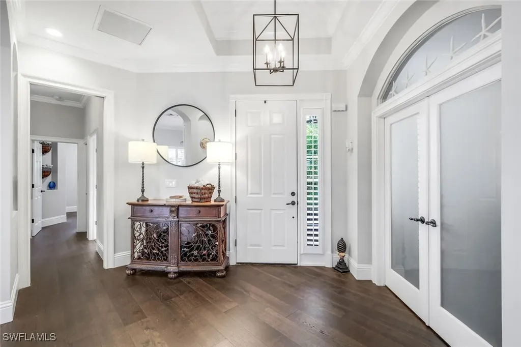 915 Fountain Run Naples FL 34119