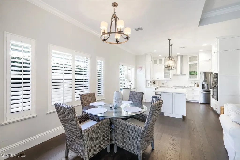 915 Fountain Run Naples FL 34119