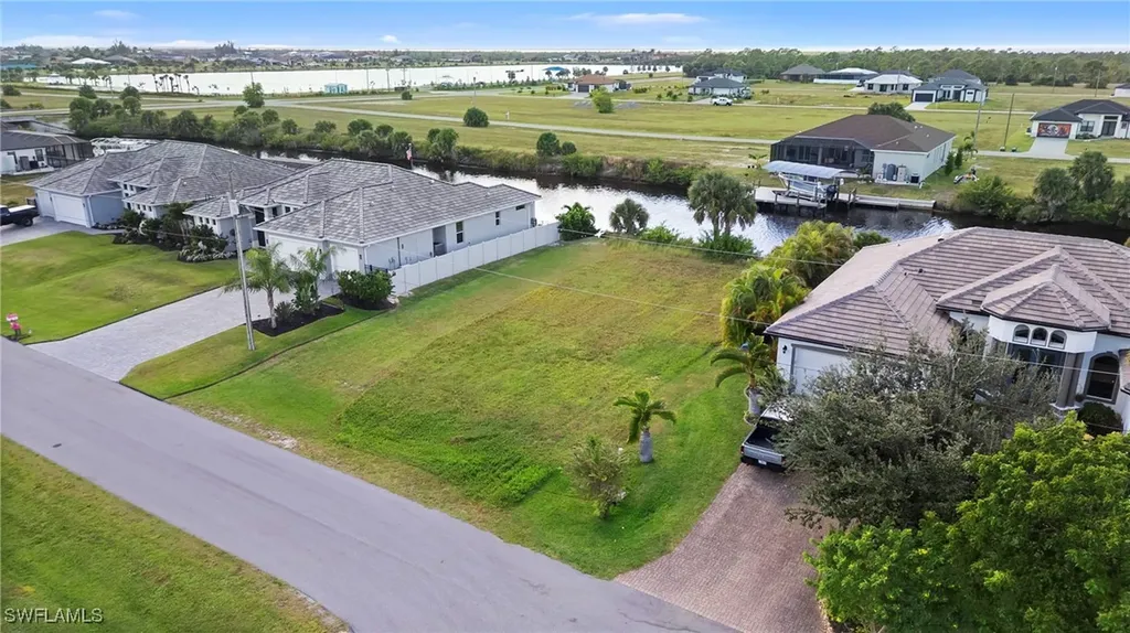 3709 NW 43rd Avenue Cape Coral FL 33993