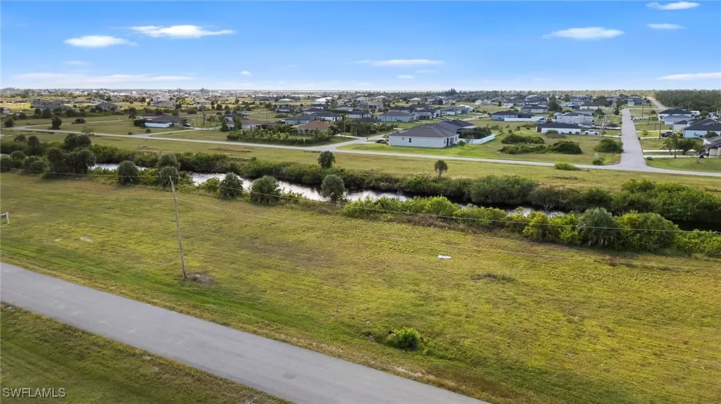 4022 NW 37th Avenue Cape Coral FL 33993