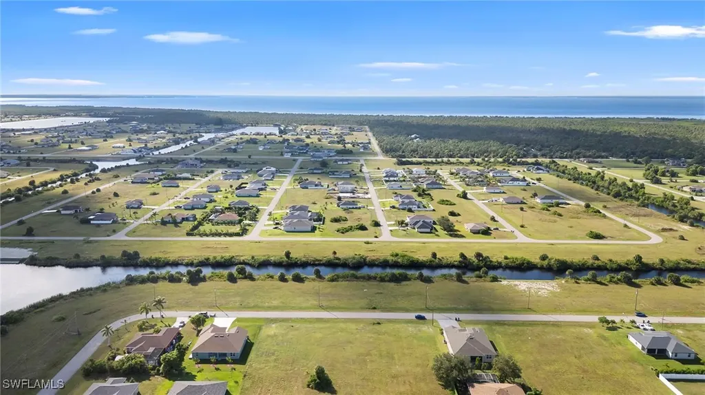 4022 NW 37th Avenue Cape Coral FL 33993