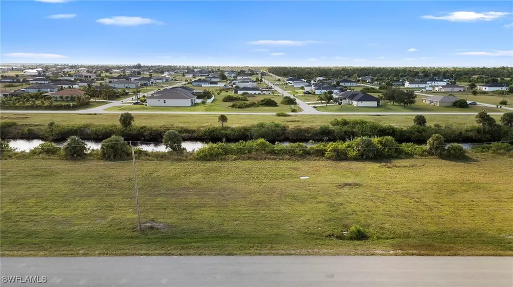 4022 NW 37th Avenue Cape Coral FL 33993